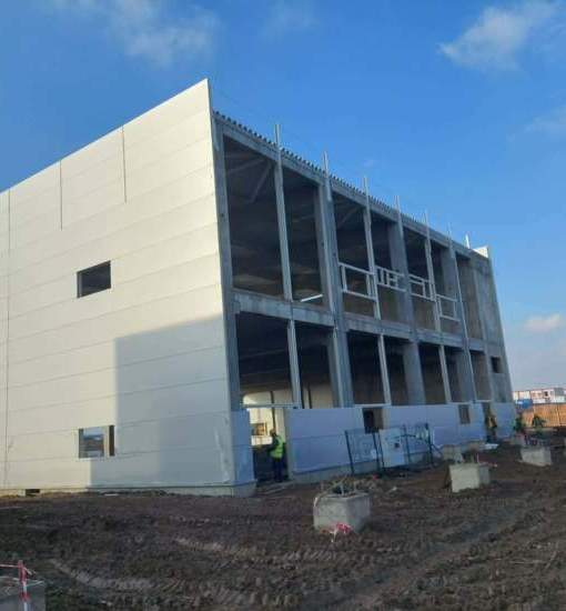 Kuszi Kft. - csarnok